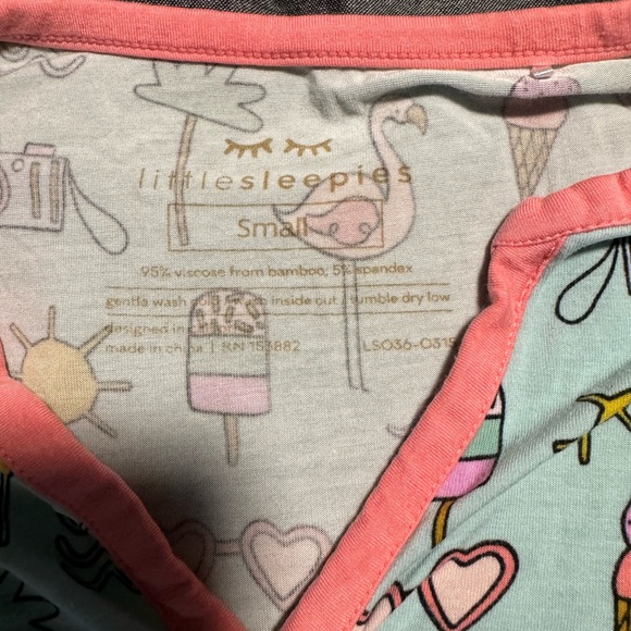 Little sleepies pyjamas - Picture 3 of 4